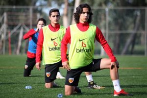 Emre Demir kamptan ayrıldı