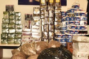 Bursa polisinden iş yerine baskın