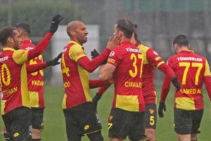 Göztepe'den bol gollü prova!