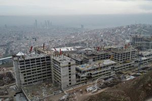 İzmir'in 'sağlık üssü'nün yüzde 90'ı bitti