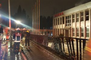 İstanbul'da korkutan fabrika yangını