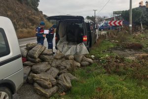 Bursa'da 2 ton kaçak midye ele geçirildi