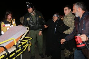 Askeri helikopterle hasta kurtarma operasyonu