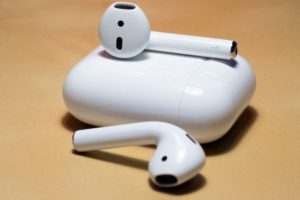 AirPods gizli konuşmaları duyabiliyor!