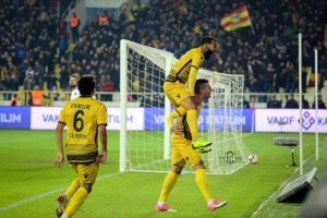 Yeni Malatyaspor'un ikinci yarı kombineleri satışta