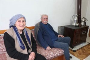 4 kişilik mahallede muhtarlık yarışı