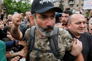 Ermenistan'da başbakan resmen atandı