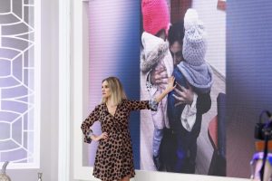 3,5 yıldır görmediği çocuklarına Esra Erol sayesinde kavuştu