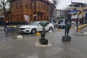 Avanak Avni heykelini çalan şüphelinin hapsi istendi