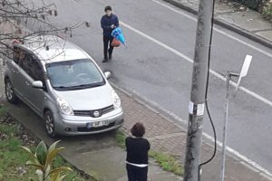 Bursa'da bu kadarına da pes! Sokak hayvanlarının mamalarını çaldı (ÖZEL HABER)