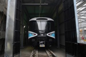 Kabataş-Mahmutbey metrosuna ilk araç indirildi
