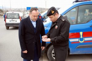 Bursa'da jandarmadan uyuşturucu ve yol denetimi