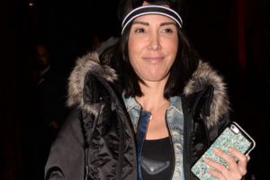 Hande Yener açtı ağzını yumdu gözünü!