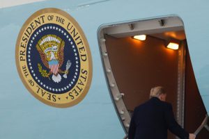 Irak Cumhurbaşkanı'ndan Trump'a yanıt: İzin istemedi