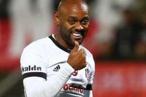 Vagner Love yönetimi bombaladı