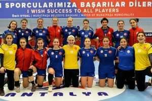 Muratpaşa Belediyespor galibiyetle başladı