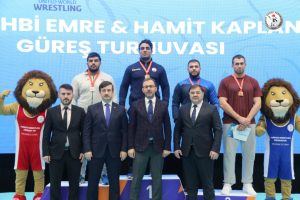 Bakan Kasapoğlu: ''Spor salonlarını gençler dolduracak bizler yenilerini yapacağız''