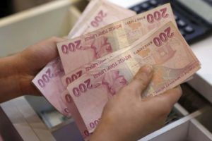 Tüketici Başvuru Merkezi Onursal Başkanı Ağaoğlu'ndan Bursa'da ''banka komisyonu'' uyarısı