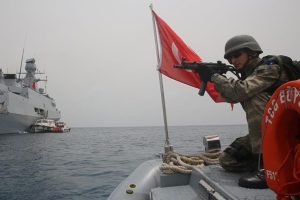 Türk askerinin Aden Körfezi'ndeki görev süresi uzatılıyor