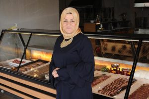 Bulaşıkçıydı patron oldu!
