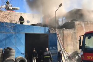 Lastik atölyesinde yangın