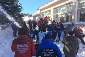 Bursa'da kar faciasından işte böyle kurtarıldılar