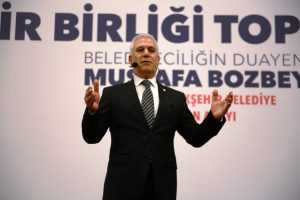 Büyükşehir Belediye Başkan Adayı Bozbey Bursa'nın geleceğini birlikte planlamak için fikirleri dinledi