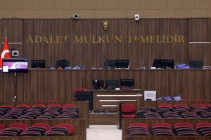 Oğluna verdiği 'fazla nafaka'yı icrayla geri istedi