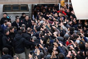 Cumhurbaşkanı Erdoğan, cuma namazını Ulu Cami'de kıldı