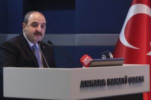 'Küresel rekabet yüksek katma değerli ürün ve hizmetlerin üretimiyle mümkün'