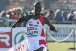 Milli atlet Kaan Kigen Özbilen'den yeni Türkiye rekoru