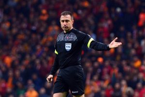 Beşiktaş-Bursaspor maçının VAR'ı Hüseyin Göçek