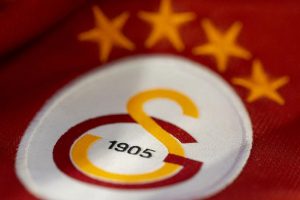 Galatasaray'da yeni transferler için imza töreni