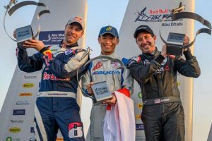 Red Bull Air Race'de ilk kazananı saliseler belirledi