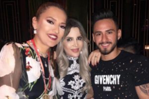Demet Akalın, Selin Ciğerci'ye 'şahit' oluyor