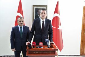 ''Tunceli'nin başarı hikayesi Türkiye için büyük bir örnek''