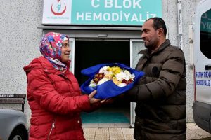 Diyalizde başlayan aşk diyalizde devam ediyor