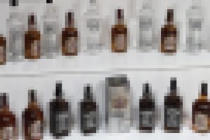 Küçükçekmece'de 1 milyon 200 bin TL'lik sahte içki ele geçirildi