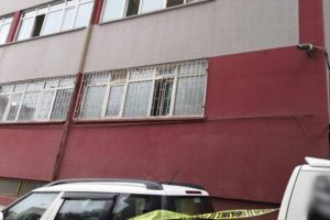 Lise öğrencisi 2. kattan düştü