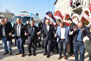 Bursa Büyükşehir Belediye Başkanı Aktaş Gümüşhanelilerle horon tepti