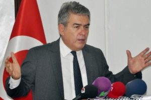 Süheyl Batum istifa etti