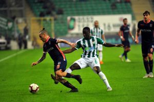 Bursaspor Teknik Direktörü Aybaba, Başakşehir maçında revizyona gidiyor
