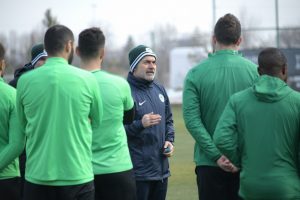 Atiker Konyaspor, 6 eksikle çalıştı