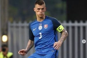 Martin Skrtel milli takımı bıraktığını açıkladı