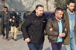 Öğretmenin otomobiline ateş açan 2 kişi tutuklandı