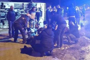 Taraftarları taşıyan otobüs kaza yaptı!