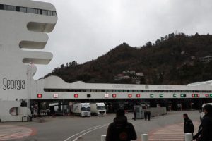 Sarp Sınır Kapısı yeni yüzüyle hizmete girdi