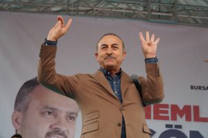 Dışişleri Bakanı Çavuşoğlu Bursa'da konuştu: ''31 Mart'ta ders vereceğiz''