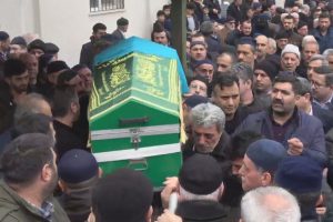 Bursa'da otomobil çarpan Rümeysa, toprağa verildi
