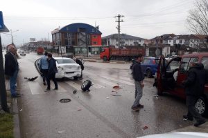 Bursa'da zincirleme kaza: 1 yaralı